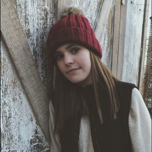 Meet your Posher, Ella